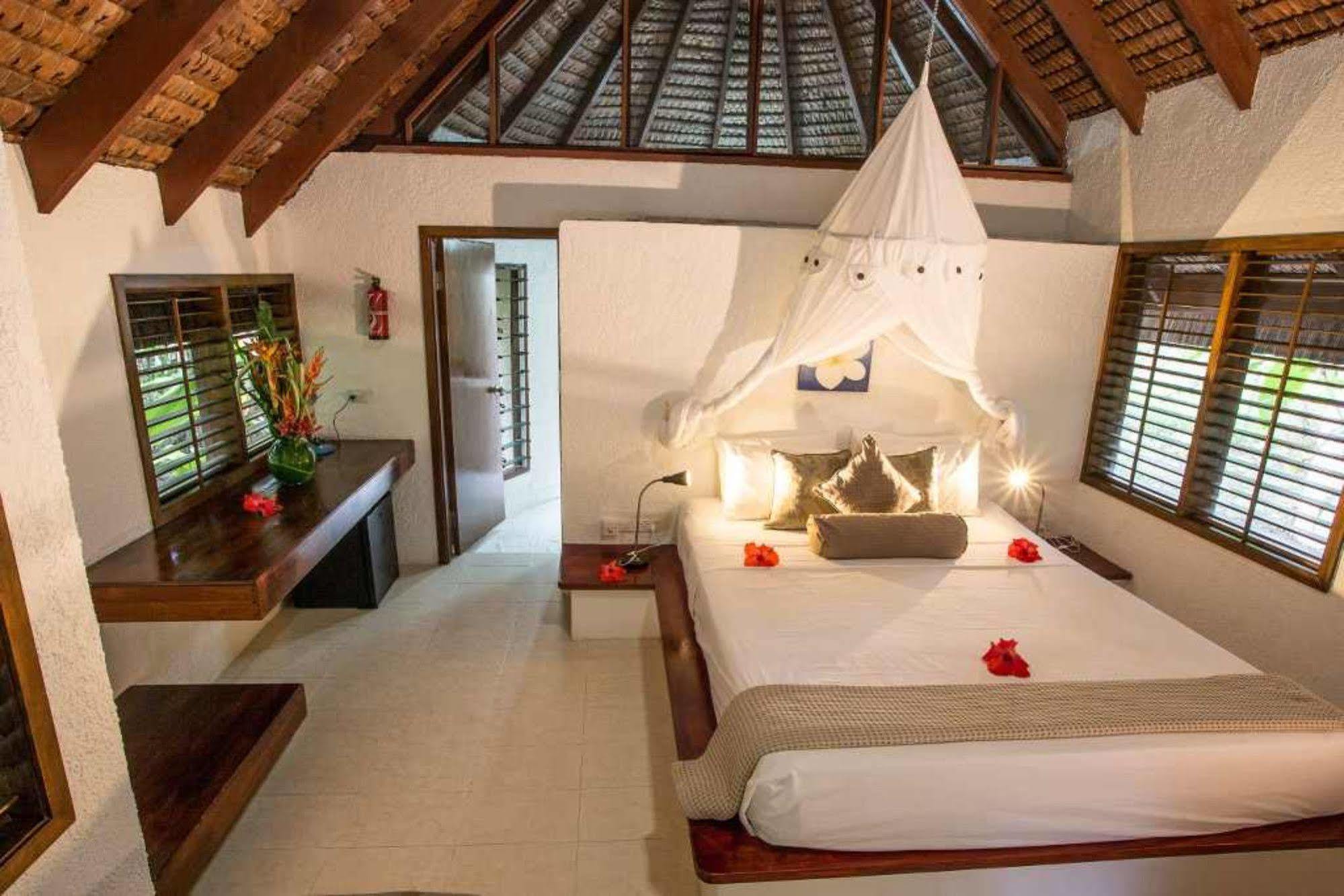 Breakas Beach Resort (Adults Only) Πορτ Βίλα Εξωτερικό φωτογραφία